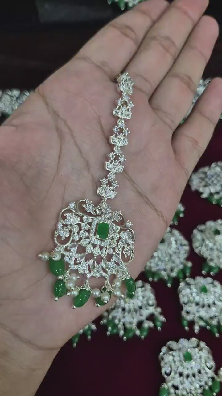 Elegant Silver-Plated Emerald Green Marriage Set Choker with Hanging Beads