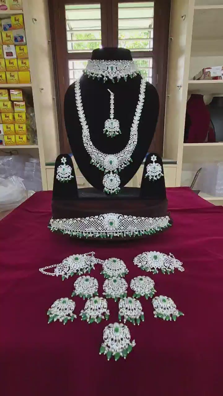 Elegant Silver-Plated Emerald Green Marriage Set Choker with Hanging Beads